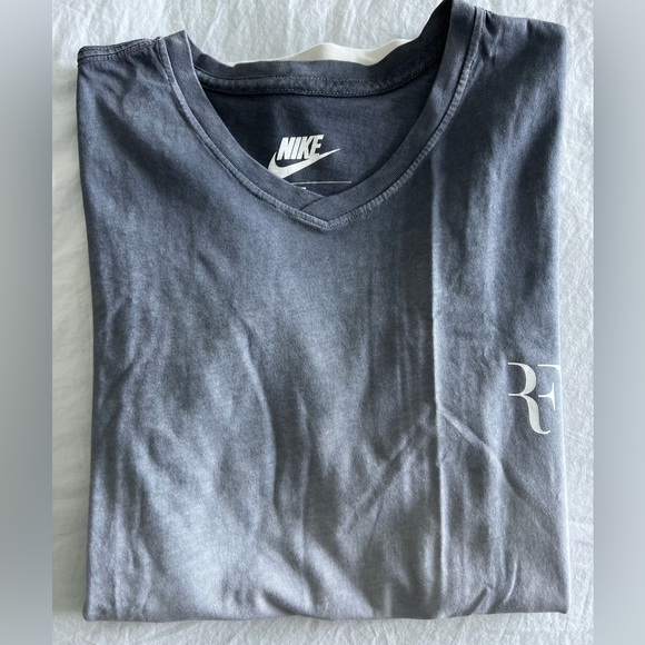 ROGER FEDERER V-neck Nike T-shirt regular FIT gradient unisex - Picture 7 of 9